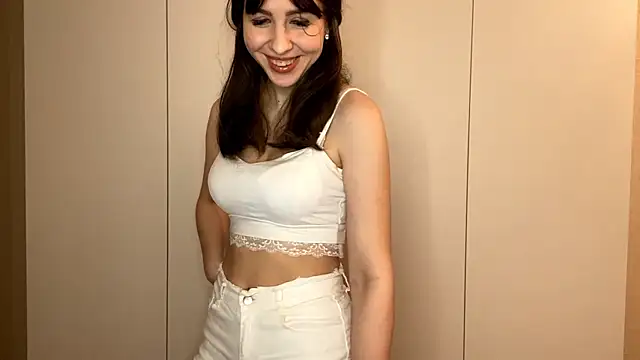 Snapshot of LudieWestre chatting on 02/22/26, 05:03 LudieWestre online show from 02/22/26, 05:03