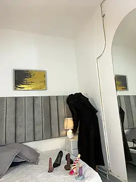 aminaa  online show from 02/20/26, 06:32