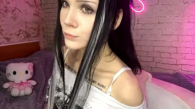 Snapshot of ExiePecue chatting on 03/02/26, 11:06 ExiePecue online show from 03/02/26, 11:06