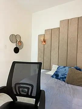 rashaaa  online show from 03/28/26, 02:12