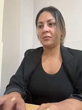 leona-david online show from 04/21/26, 12:45