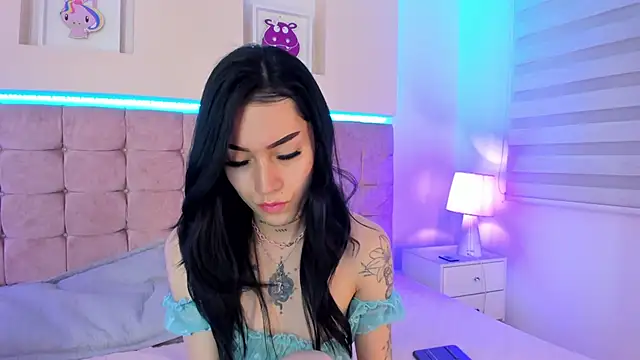 Snapshot of Megan_Morphy chatting on 02/27/26, 01:00 Megan Morphy online show from 02/27/26, 01:00