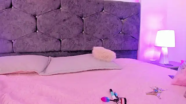 Megan Morphy online show from 04/08/26, 02:07