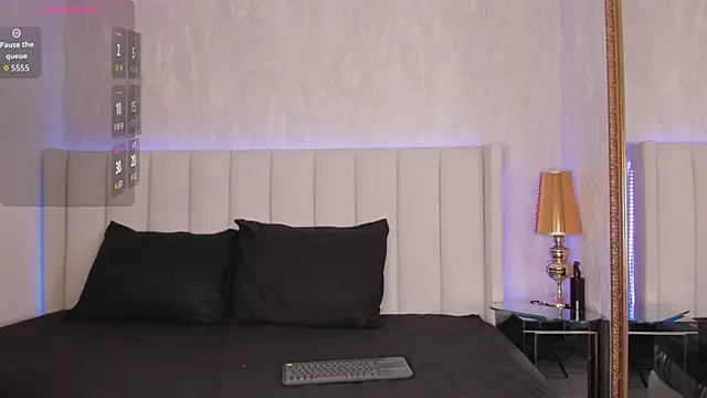 angelina honey  online show from 02/26/26, 03:50