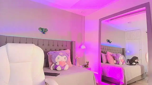 angelina honey  online show from 05/20/26, 03:47