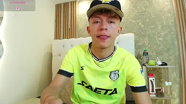 Dark Nico online show from 04/11/26, 04:09