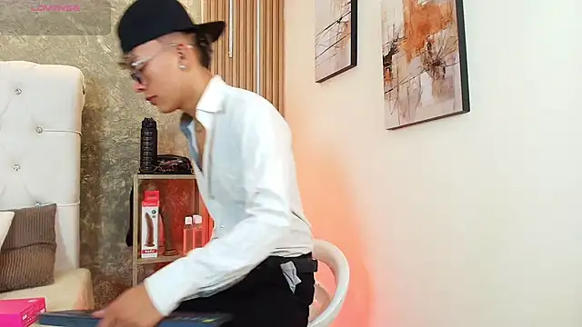 Dark Nico online show from 04/14/26, 03:55