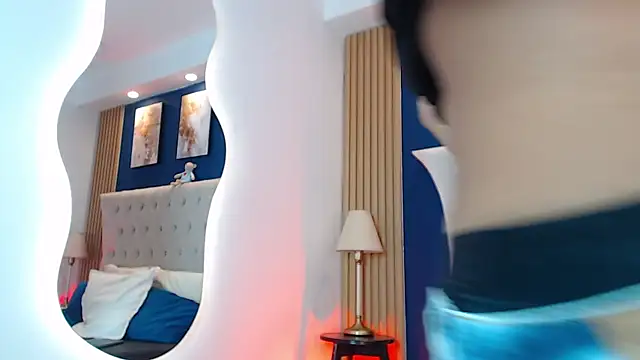 Snapshot of Dark_Nico chatting on 02/17/26, 04:10 Dark Nico online show from 02/17/26, 04:10