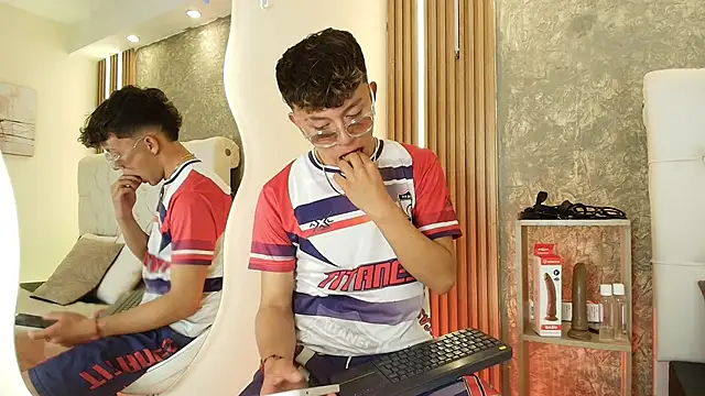 Dark Nico online show from 04/01/26, 03:41