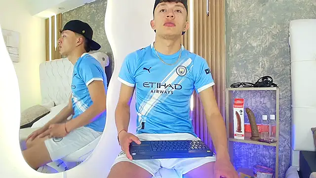 Dark Nico online show from 04/05/26, 04:08