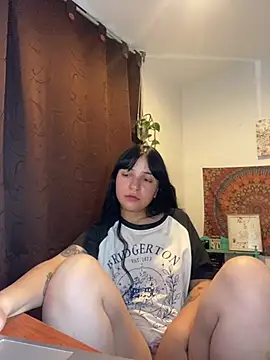 Abril Thompson221 online show from 05/16/26, 01:48