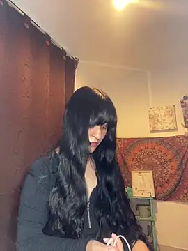 Abril Thompson221 online show from 05/18/26, 11:09