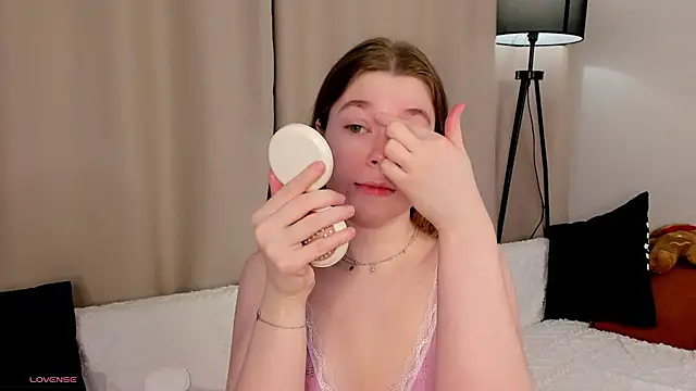 MaraaSwan online show from 04/15/26, 02:06