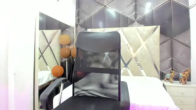 Agatta Adams online show from 06/20/26, 04:34