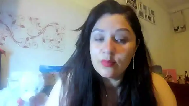 EVELYNA88 online show from 03/26/26, 07:23