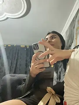 eimmy  skinny online show from 04/19/26, 02:12
