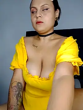 tiifany lopez online show from 06/07/26, 12:05