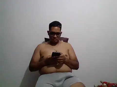 Snapshot of gordogruesa chatting on 02/21/26, 01:40 gordogruesa online show from 02/21/26, 01:40