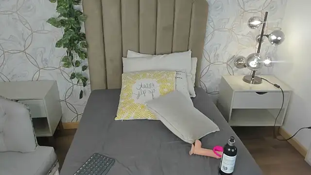 Snapshot of angelsky11 chatting on 03/04/26, 09:22 angelsky11 online show from 03/04/26, 09:22