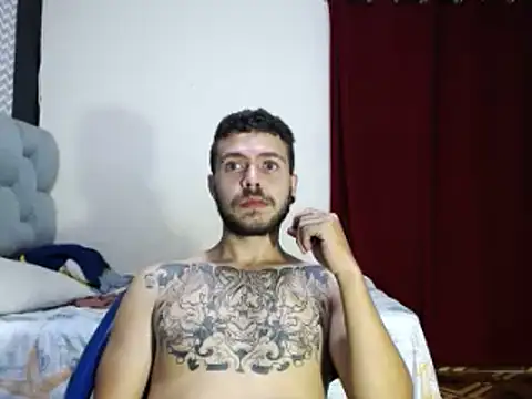 Snapshot of sebastianhotxxx chatting on 02/13/26, 02:33 sebastianhotxxx online show from 02/13/26, 02:33