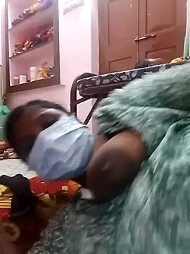 tamilkaviya431 online show from 03/11/26, 06:46