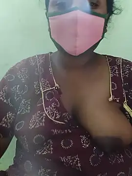 Snapshot of tamilkaviya431 chatting on 06/10/26, 06:36 tamilkaviya431 online show from 06/10/26, 06:36