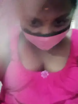 Snapshot of tamilkaviya431 chatting on 06/19/26, 01:17 tamilkaviya431 online show from 06/19/26, 01:17