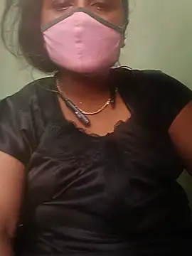 Snapshot of tamilkaviya431 chatting on 06/06/26, 03:34 tamilkaviya431 online show from 06/06/26, 03:34