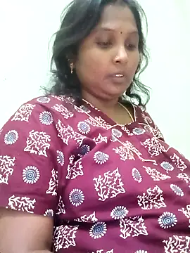 tamilkaviya431 online show from 03/15/26, 04:14