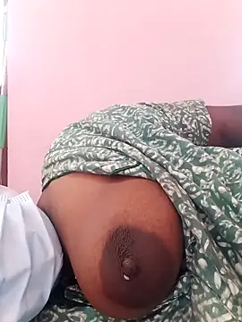 tamilkaviya431 online show from 03/12/26, 09:02