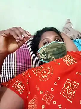 tamilkaviya431 online show from 04/18/26, 05:21