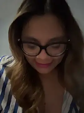 Snapshot of ludmila_x chatting on 02/18/26, 03:26 ludmila x online show from 02/18/26, 03:26