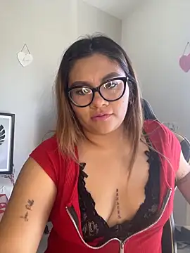 Snapshot of ludmila_x chatting on 02/15/26, 10:30 ludmila x online show from 02/15/26, 10:30