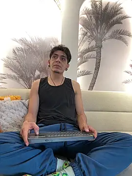 abrilandjulian online show from 04/09/26, 11:49