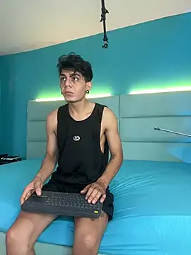 abrilandjulian online show from 02/23/26, 11:55