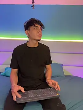 abrilandjulian online show from 03/16/26, 11:47