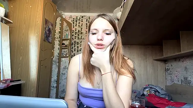 Snapshot of HepSoftener chatting on 02/21/26, 08:16 HepSoftener online show from 02/21/26, 08:16