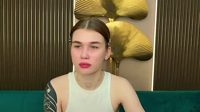 Snapshot of Hana_Watt chatting on 03/17/26, 08:50 Hana Watt online show from 03/17/26, 08:50