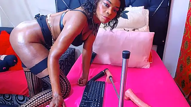 Snapshot of MaturePrettyLady01 chatting on 06/26/26, 07:42 MaturePrettyLady01 online show from 06/26/26, 07:42
