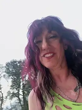 Snapshot of Trophy_Milf chatting on 02/18/26, 12:08 Trophy Milf online show from 02/18/26, 12:08