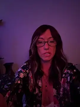 Snapshot of Trophy_Milf chatting on 02/13/26, 11:10 Trophy Milf online show from 02/13/26, 11:10