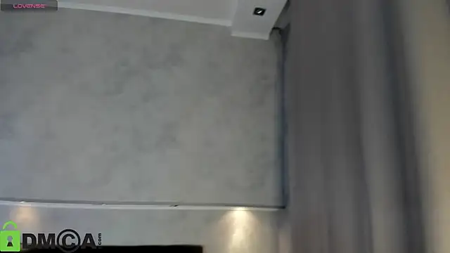 Emily Lews online show from 04/14/26, 01:10