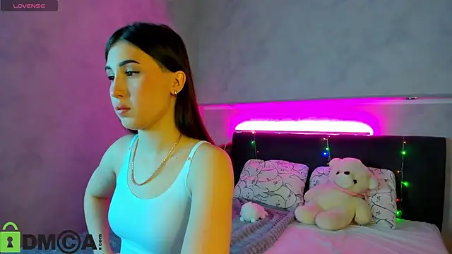 Emily Lews online show from 03/25/26, 01:06