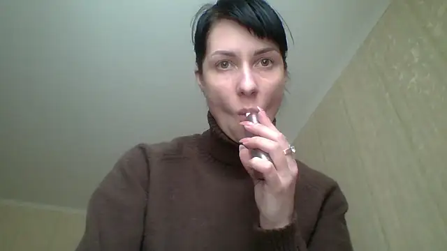 Snapshot of _OnyxQueen_ chatting on 02/26/26, 01:00 OnyxQueen online show from 02/26/26, 01:00