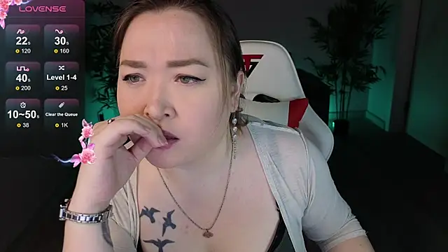 Daina waga online show from 02/15/26, 01:28