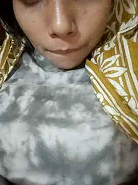 Snapshot of Horny_Girl_VIP chatting on 04/11/26, 05:48 Horny Girl VIP online show from 04/11/26, 05:48