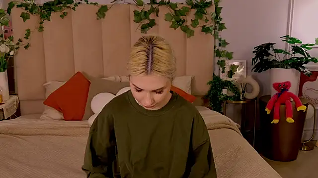 JadenLove  online show from 05/27/26, 05:09