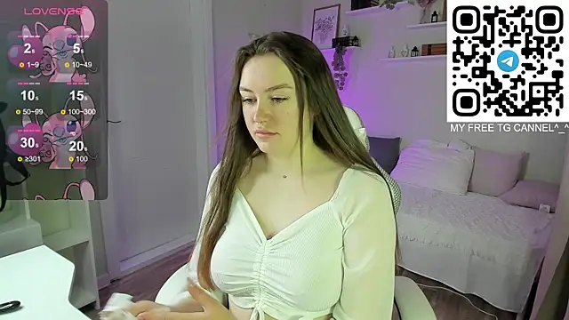 Laura CollinsS online show from 04/08/26, 01:18