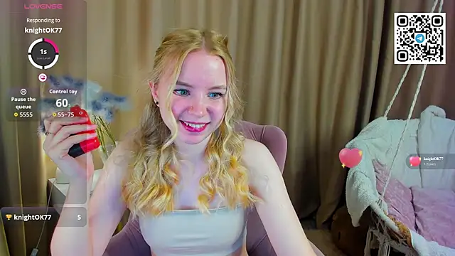 Snapshot of Linda__Bloom chatting on 05/05/26, 01:08 Linda Bloom online show from 05/05/26, 01:08