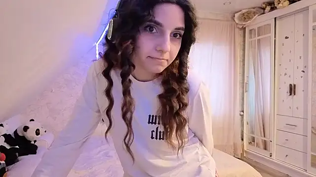 Blissmissataeses online show from 03/19/26, 12:05
